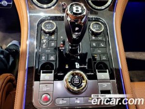 Bentley Continental 4.0 GT 2021 года из Южной Кореи