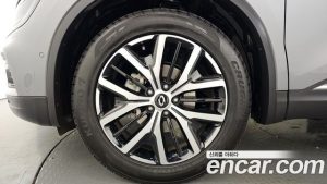 Renault-KoreaSamsung QM6 2.0 GDe RE Signature 2WD 2020 года из Южной Кореи