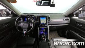 Renault-KoreaSamsung QM6 2.0 GDe RE Signature 2WD 2020 года из Южной Кореи