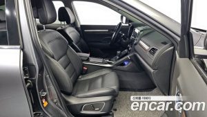 Renault-KoreaSamsung QM6 2.0 GDe RE Signature 2WD 2020 года из Южной Кореи