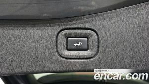 Renault-KoreaSamsung QM6 2.0 GDe RE Signature 2WD 2020 года из Южной Кореи