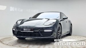 Porsche Panamera 3.0 AWD 2019 года из Южной Кореи