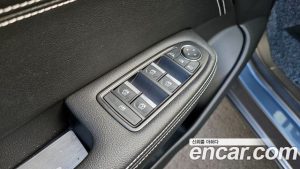 Renault-KoreaSamsung XM3 1.6 E-TECH RE 2023 года из Южной Кореи