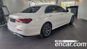 Mercedes-Benz E-Class E220d 4MATIC AMG Line 2021 года из Южной Кореи
