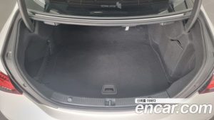 Mercedes-Benz E-Class E220d 4MATIC AMG Line 2021 года из Южной Кореи