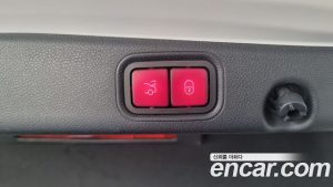 Mercedes-Benz E-Class E220d 4MATIC AMG Line 2021 года из Южной Кореи