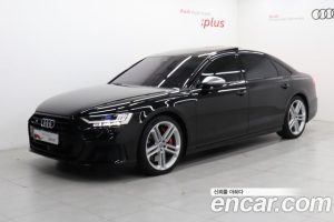 Audi S8 4.0 TFSI 4WD LWB 2020 года из Южной Кореи