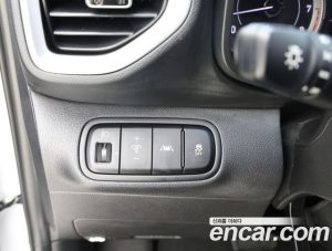 Hyundai Venue 1.6 Modern 2020 года из Южной Кореи