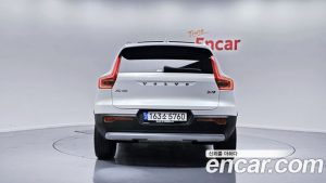 Volvo XC40 B4 Inscription 2021 года из Южной Кореи