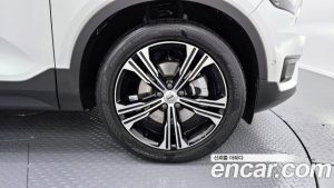 Volvo XC40 B4 Inscription 2021 года из Южной Кореи
