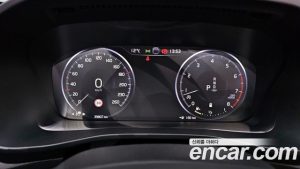 Volvo XC40 B4 Inscription 2021 года из Южной Кореи