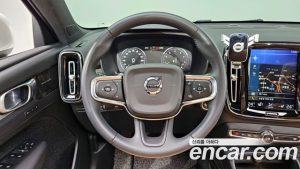 Volvo XC40 B4 Inscription 2021 года из Южной Кореи