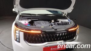 Kia Carnival 9-Seater Noblesse 2024 года из Южной Кореи