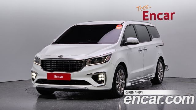 Kia Carnival 9-Seater Luxury 2020 года из Кореи