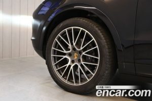 Porsche Cayenne 3.0 Coupe 2021 года из Южной Кореи