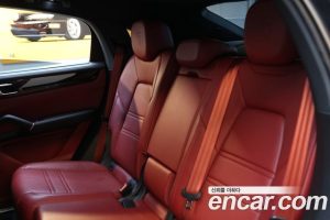 Porsche Cayenne 3.0 Coupe 2021 года из Южной Кореи