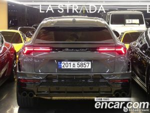 Lamborghini Urus 4.0 V8 S 2023 года из Южной Кореи