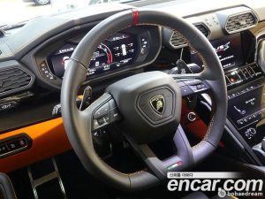 Lamborghini Urus 4.0 V8 S 2023 года из Южной Кореи