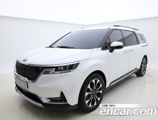 Kia Carnival 9-Seater Noblesse 2021 года из Кореи