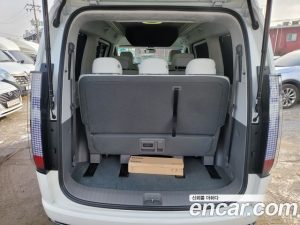 Hyundai Staria 4WD Lounge 7-Seater 2023 года из Южной Кореи