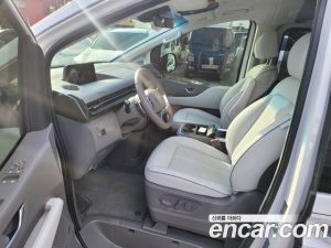 Hyundai Staria 4WD Lounge 7-Seater 2023 года из Южной Кореи