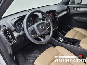 Volvo XC40 B4 Inscription 2021 года из Южной Кореи