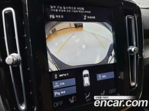 Volvo XC40 B4 Inscription 2021 года из Южной Кореи