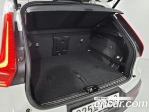 Volvo XC40 B4 Inscription 2021 года из Южной Кореи