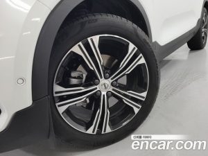 Volvo XC40 B4 Inscription 2021 года из Южной Кореи