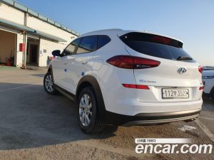 Hyundai Tucson Дизель 2.0 2WD 2019 года из Южной Кореи