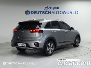 Kia Niro 1.6 HEV 2020 года из Южной Кореи