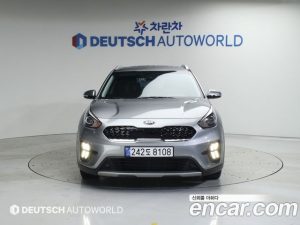 Kia Niro 1.6 HEV 2020 года из Южной Кореи