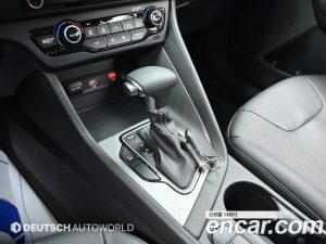 Kia Niro 1.6 HEV 2020 года из Южной Кореи