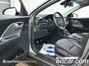 Kia Niro 1.6 HEV 2020 года из Южной Кореи