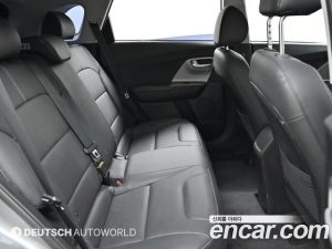 Kia Niro 1.6 HEV 2020 года из Южной Кореи