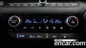 Hyundai AVANTE Modern 2021 года из Южной Кореи