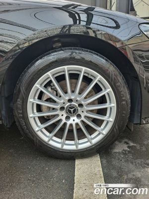 Mercedes-Benz E-Class E250 Exclusive 2021 года из Южной Кореи
