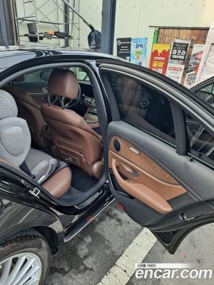 Mercedes-Benz E-Class E250 Exclusive 2021 года из Южной Кореи