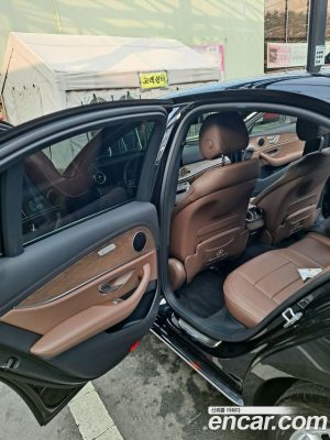 Mercedes-Benz E-Class E250 Exclusive 2021 года из Южной Кореи