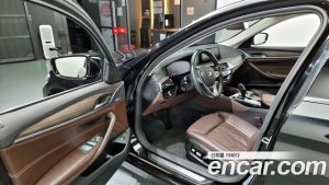 BMW 5-Series 530i xDrive Luxury Plus 2020 года из Южной Кореи