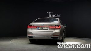 BMW 7-Series 730Ld xDrive Design Pure Excellence 2021 года из Южной Кореи