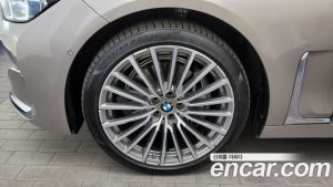 BMW 7-Series 730Ld xDrive Design Pure Excellence 2021 года из Южной Кореи