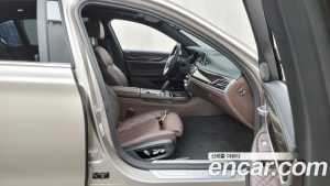 BMW 7-Series 730Ld xDrive Design Pure Excellence 2021 года из Южной Кореи