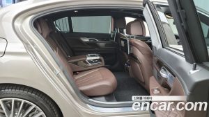 BMW 7-Series 730Ld xDrive Design Pure Excellence 2021 года из Южной Кореи