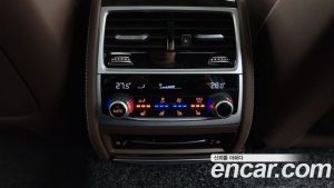 BMW 7-Series 730Ld xDrive Design Pure Excellence 2021 года из Южной Кореи