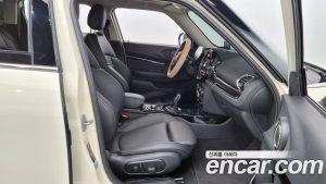 Mini Clubman High 2021 года из Южной Кореи