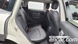 Mini Clubman High 2021 года из Южной Кореи