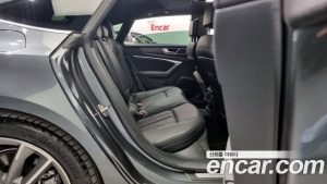 Audi A7 55 TFSI 4WD Premium 2021 года из Южной Кореи