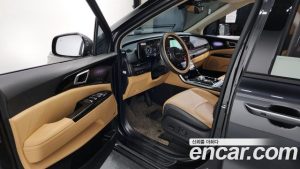 Kia Carnival 9-Seater Signature 2023 года из Южной Кореи