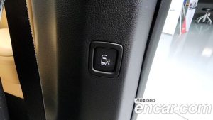 Kia Carnival 9-Seater Signature 2023 года из Южной Кореи